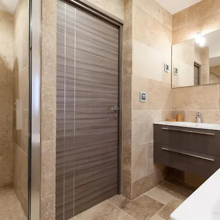 Maison Marina - Absoluty - New-luxury Old - 1st Row Sea View Terrace Apartment Antibes